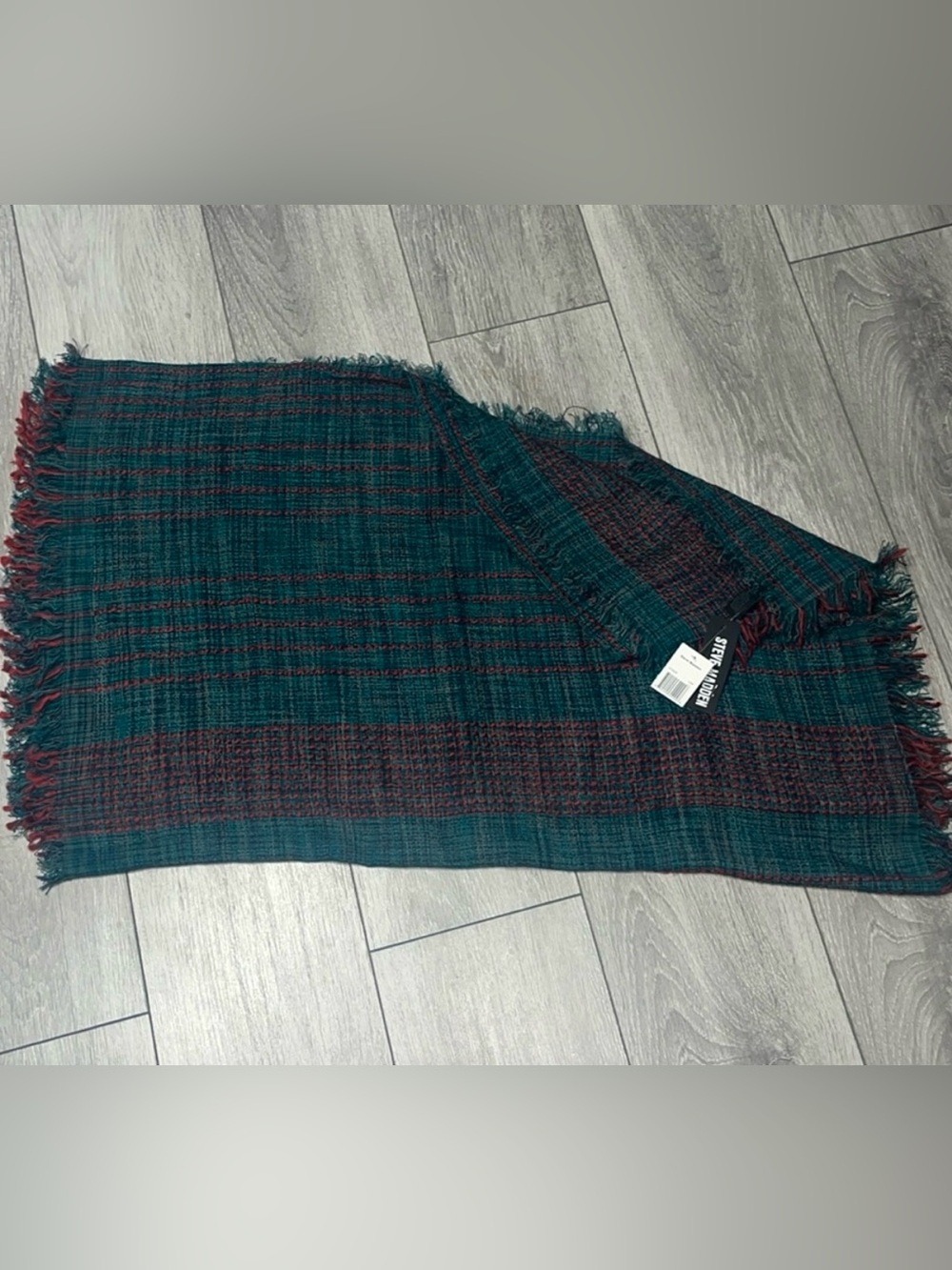 NWT Steve Madden Wrap Shall